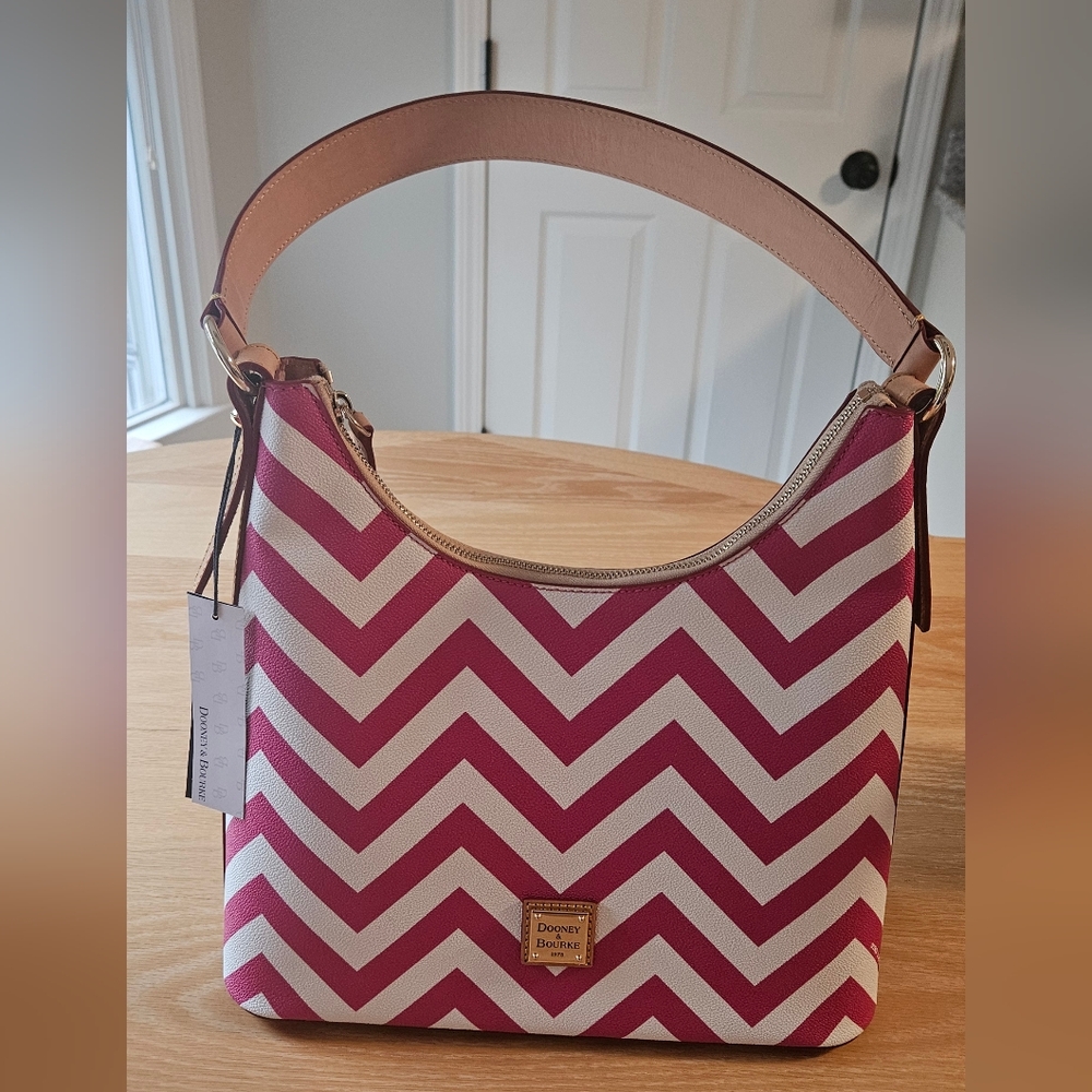 NWT Dooney & Bourke Chevron Fuchsia & White Hobo Women's Bag